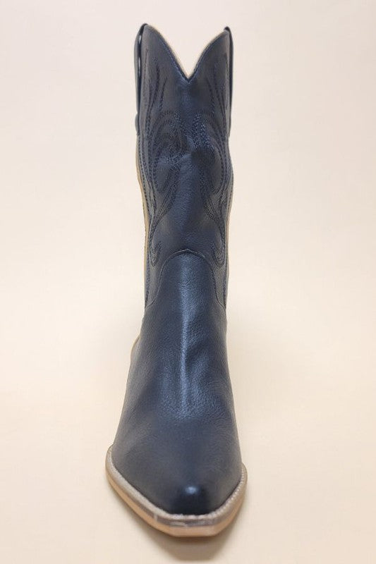 Matte Black Boot