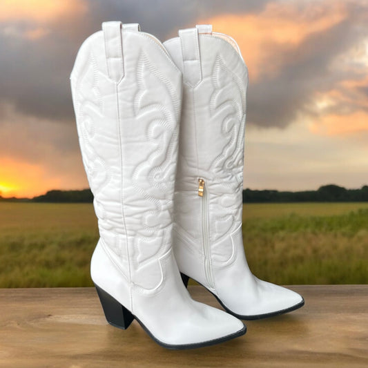 Tall white boots size 11