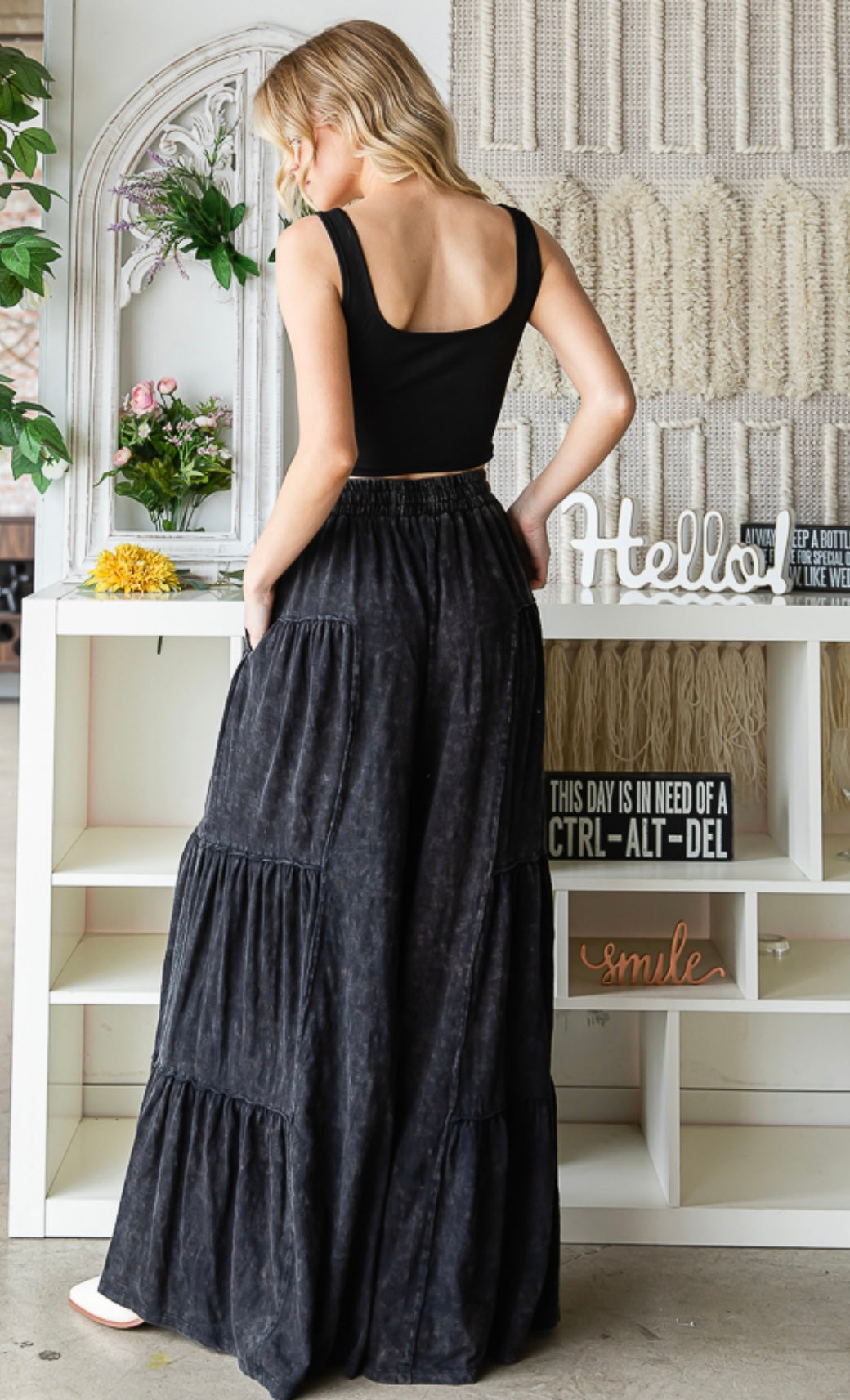 MINERAL WASHED TIERED WIDE LEG PANTS - Black